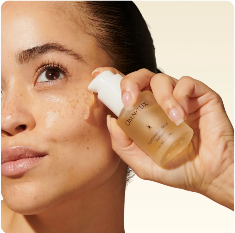 Hyaluronic Acid Serum By Omnilux LED